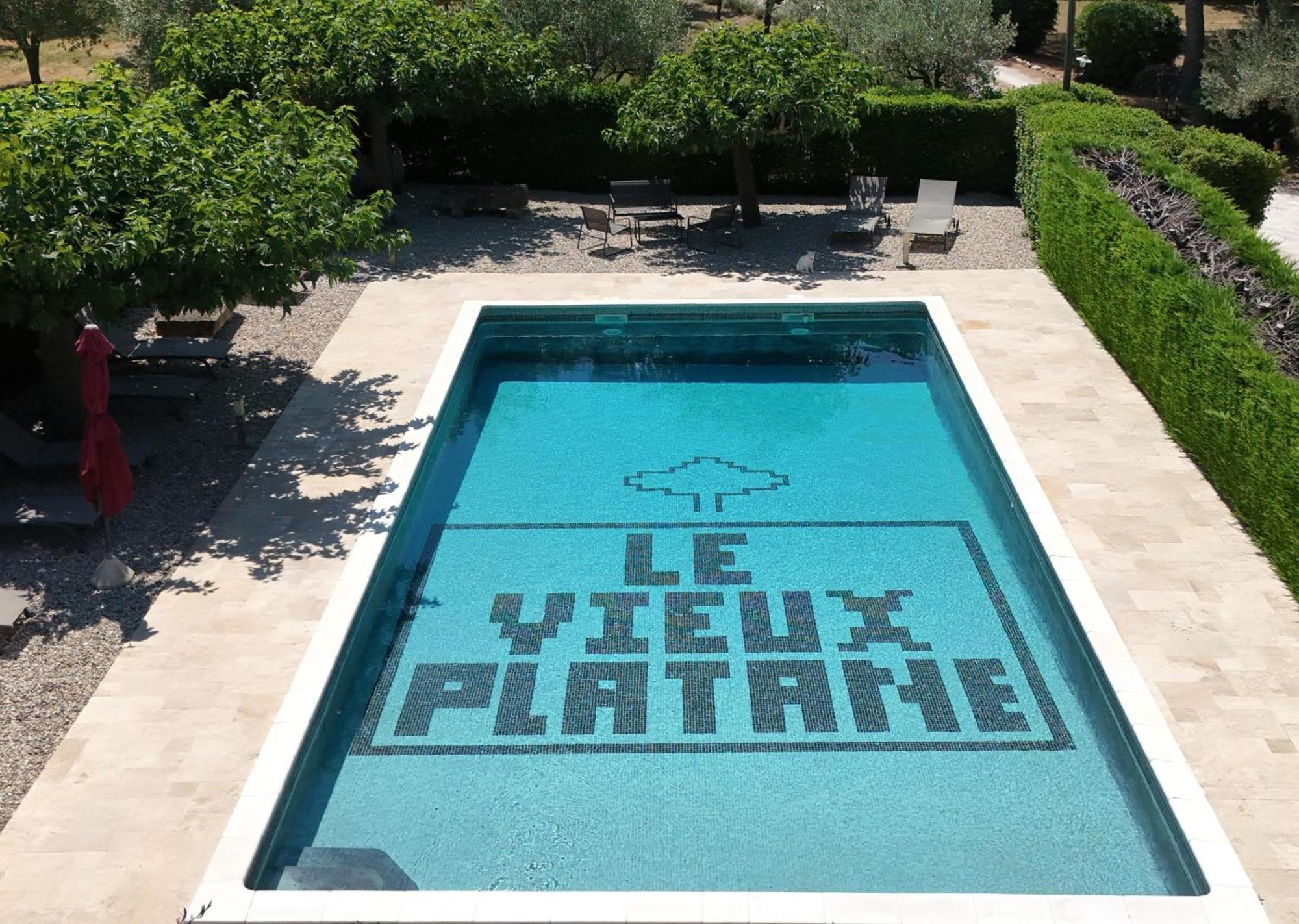 Le Vieux Platane 호텔 카이라네 외부 사진